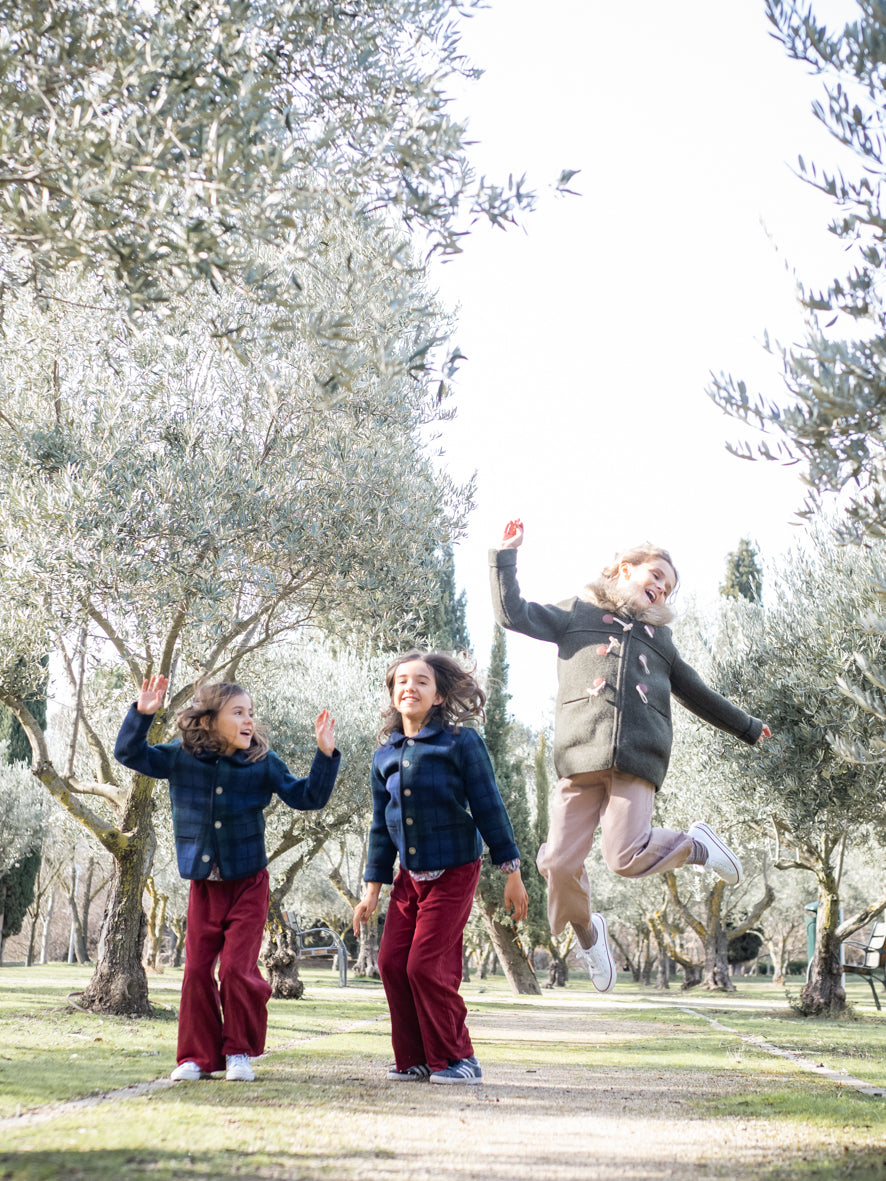 Pantalón pana burdeos