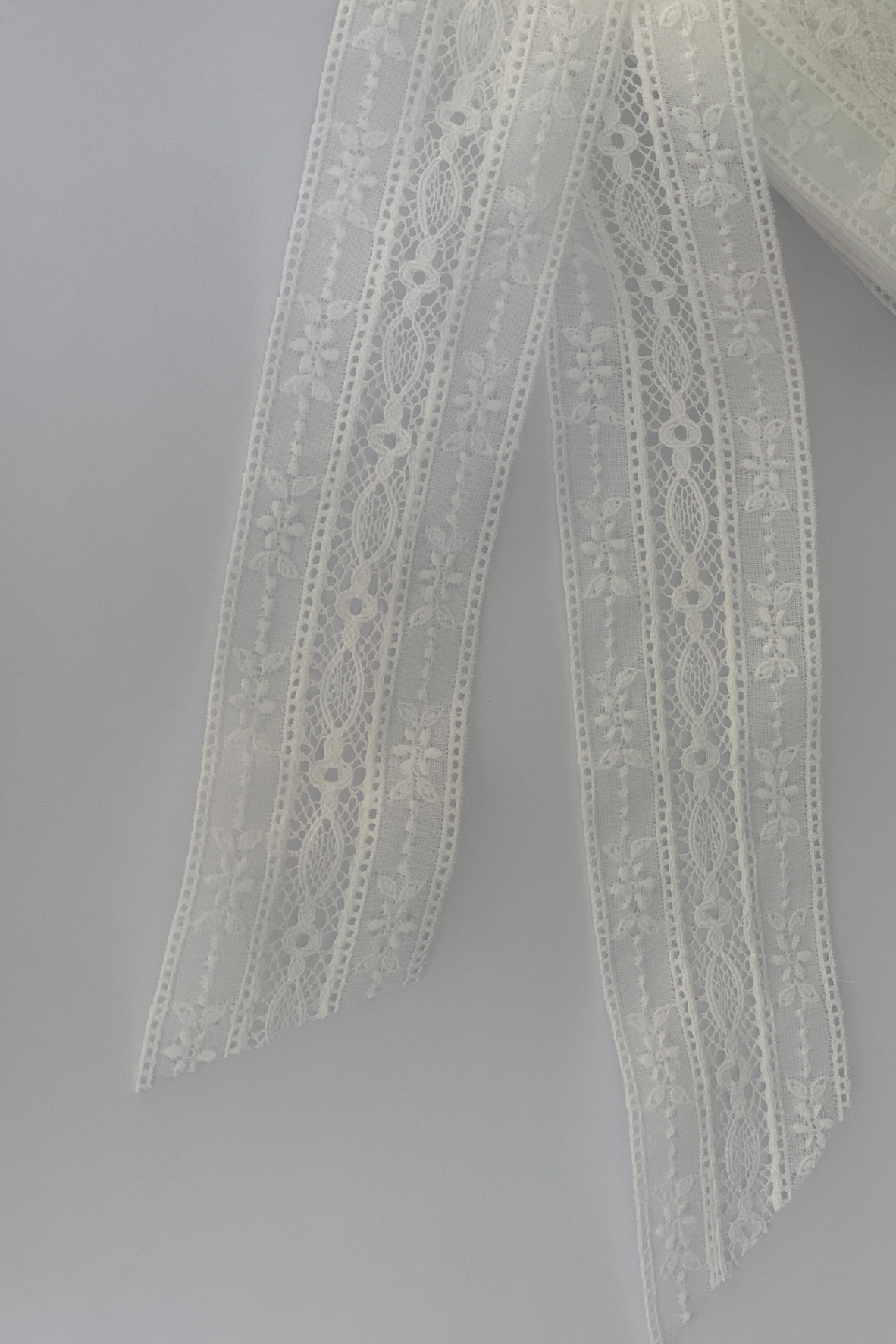 Valencian entredos lace sash