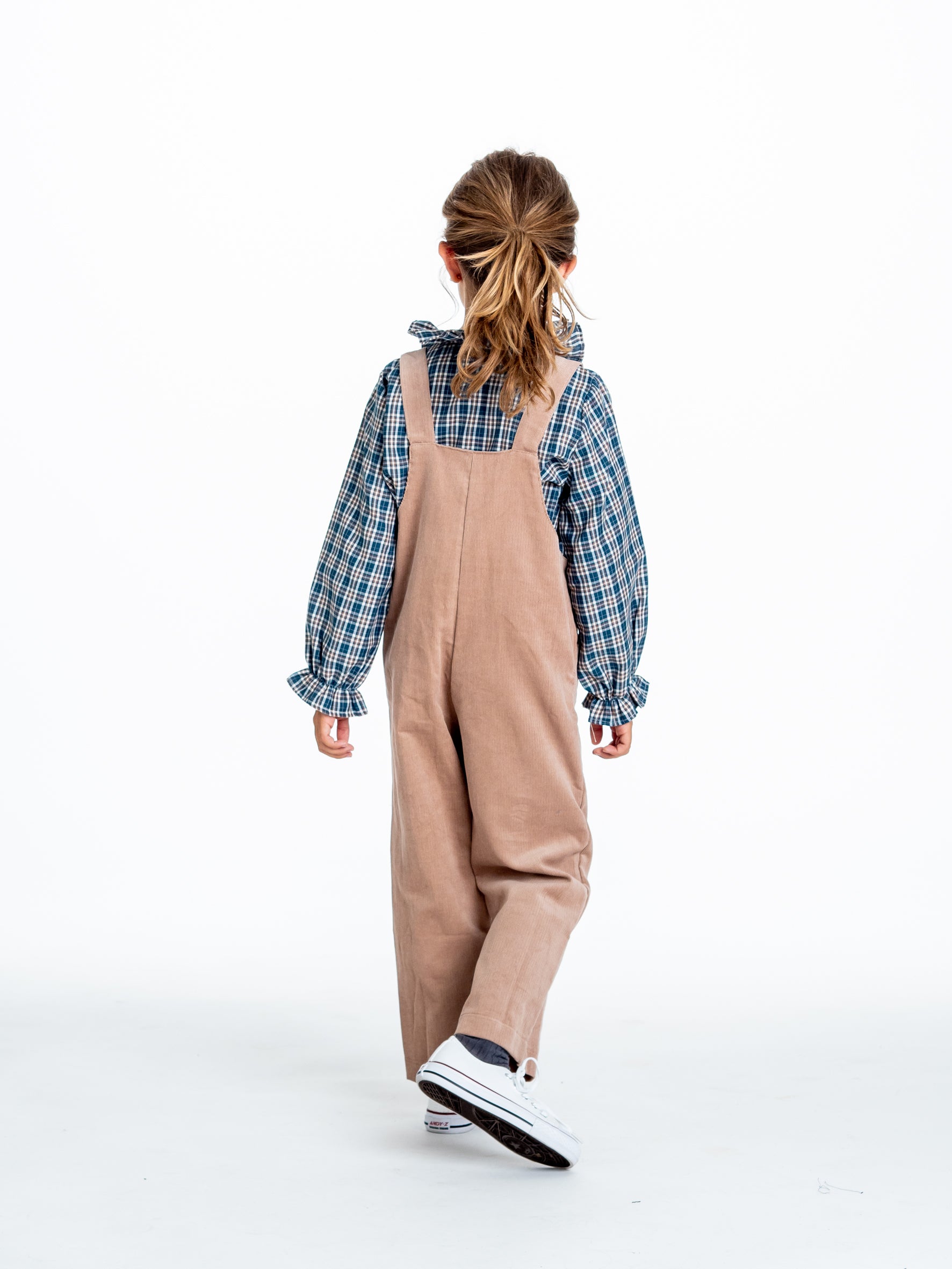 Salopette en velours côtelé beige