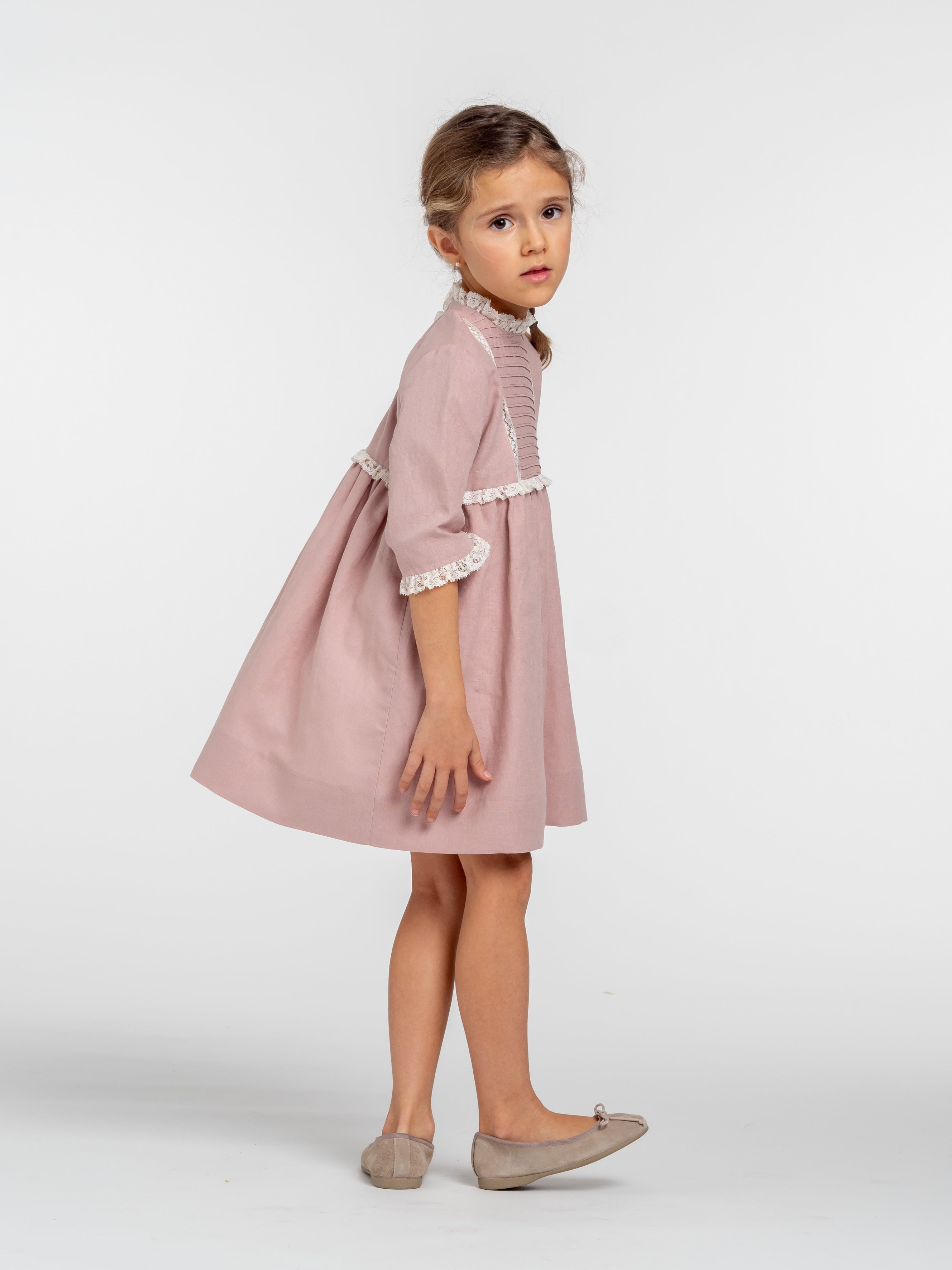 Robe Carmen rose chair