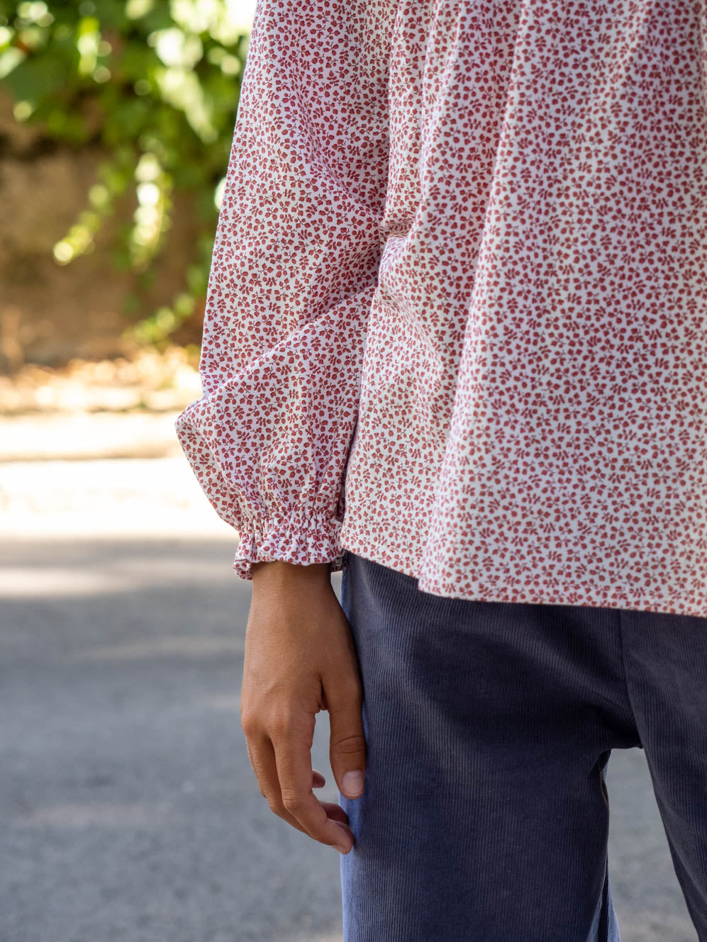 Blusa jaretas flores rojo